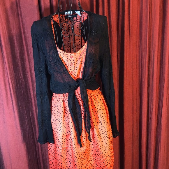 Chico’s Embroidered Tie Up Cropped Tunic - Picture 4 of 4